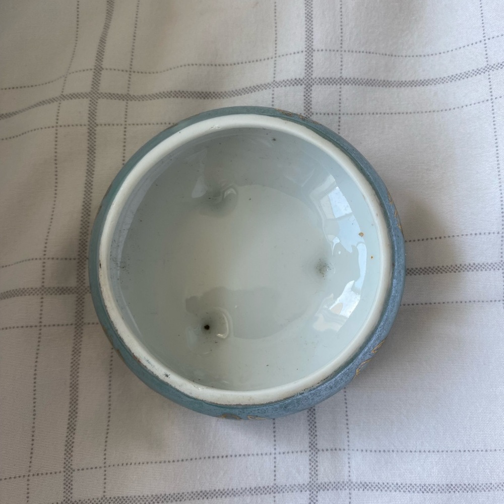 Vintage Blue Trinket/Ring Dish with Gold Detailing - Picture 5 of 6